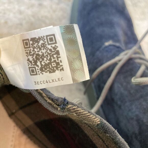 UGG Treadlite Canoe Blue Suede Neumel Chukka Sneaker Shoe, Size 5 - Picture 11 of 14